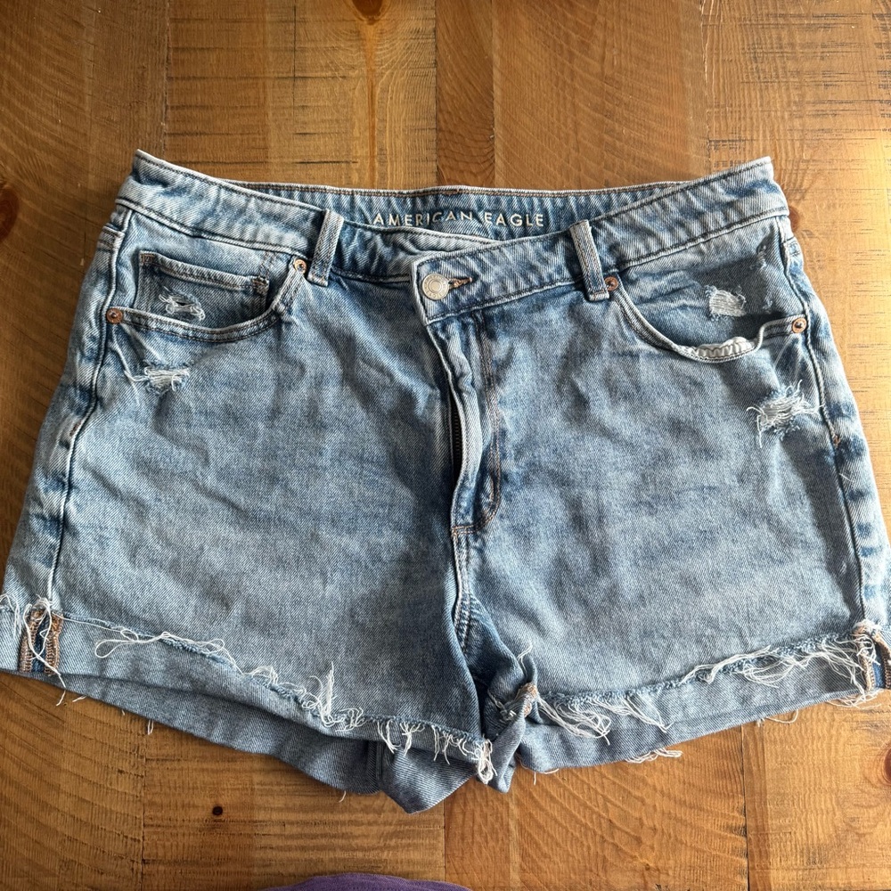 American Eagle Outfitters Light Blue Distressed Jean Shorts